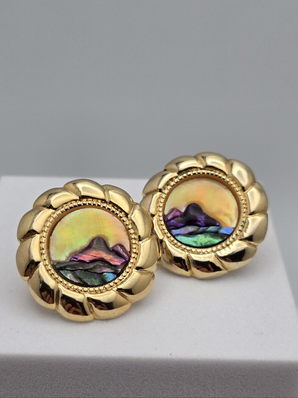 Vintage NURI Abalone Shell Button Earrings Paua Mosaic Gold Tone Signed 7/8"